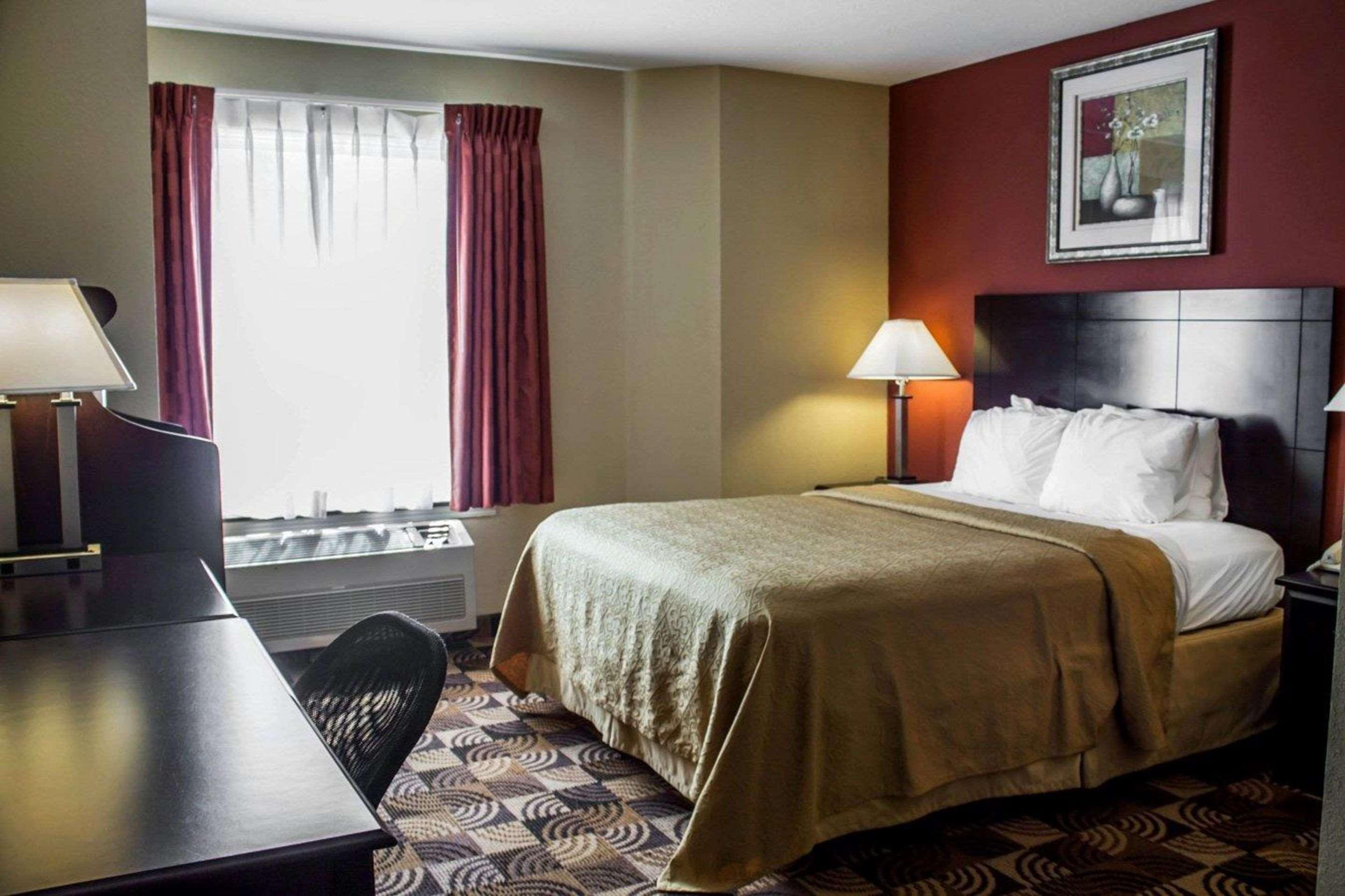 Quality Inn Brunswick Cleveland South Eksteriør billede