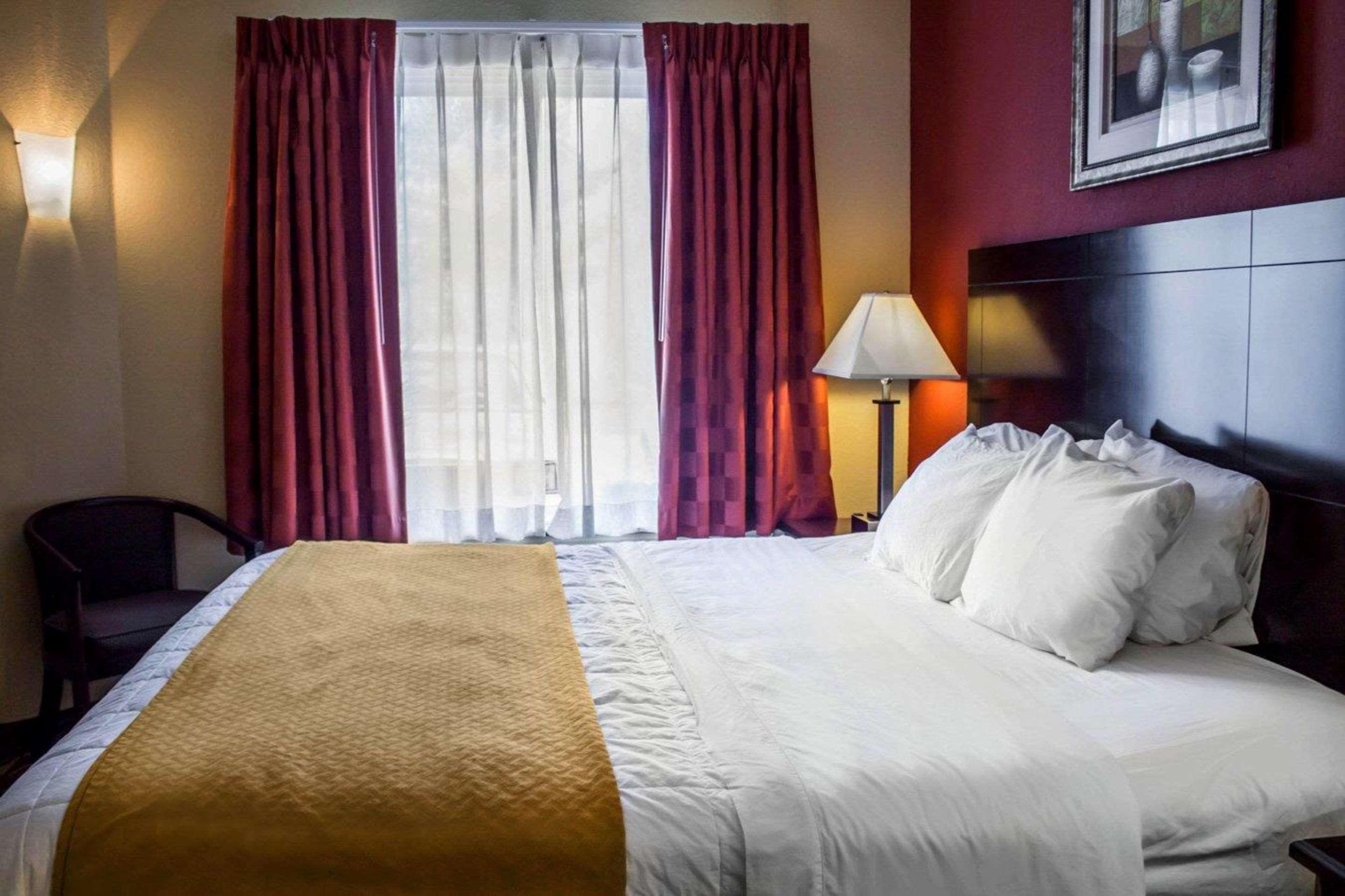 Quality Inn Brunswick Cleveland South Eksteriør billede