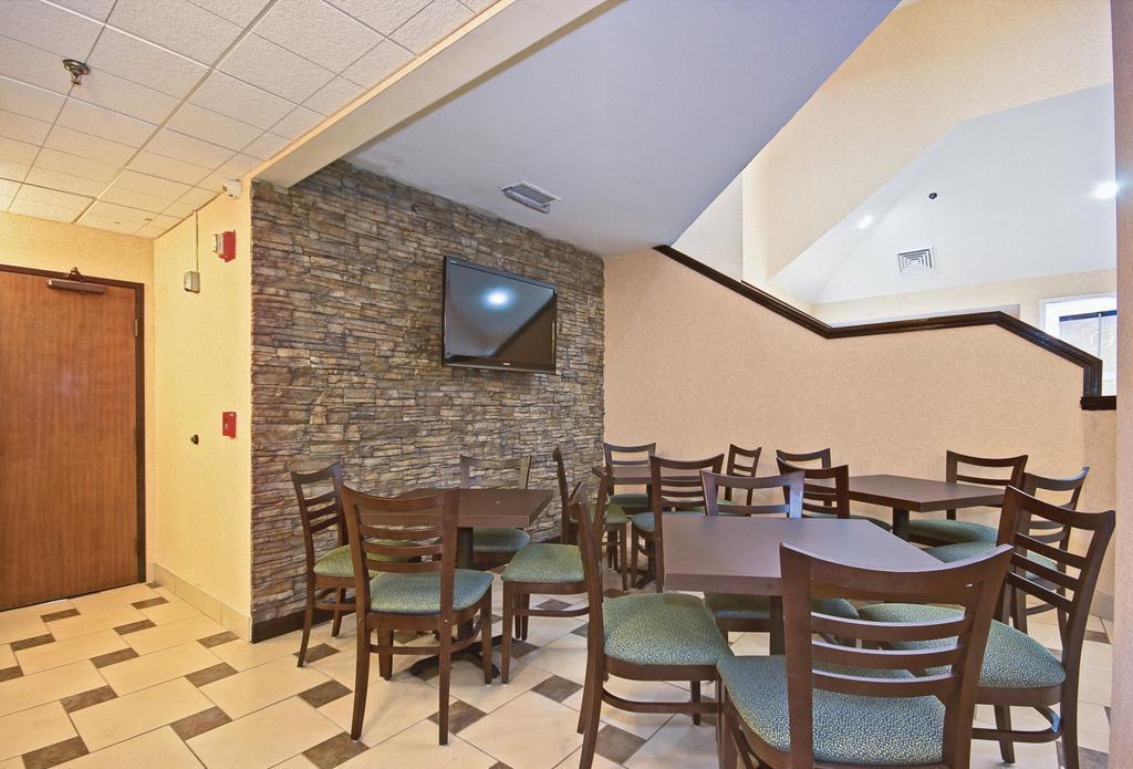 Quality Inn Brunswick Cleveland South Eksteriør billede
